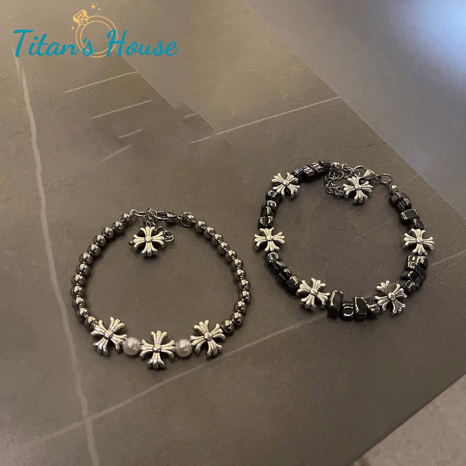 Lắc tay nam thép Titan khối tròn kết hợp ngọc ốc - Titan's House - LT011T