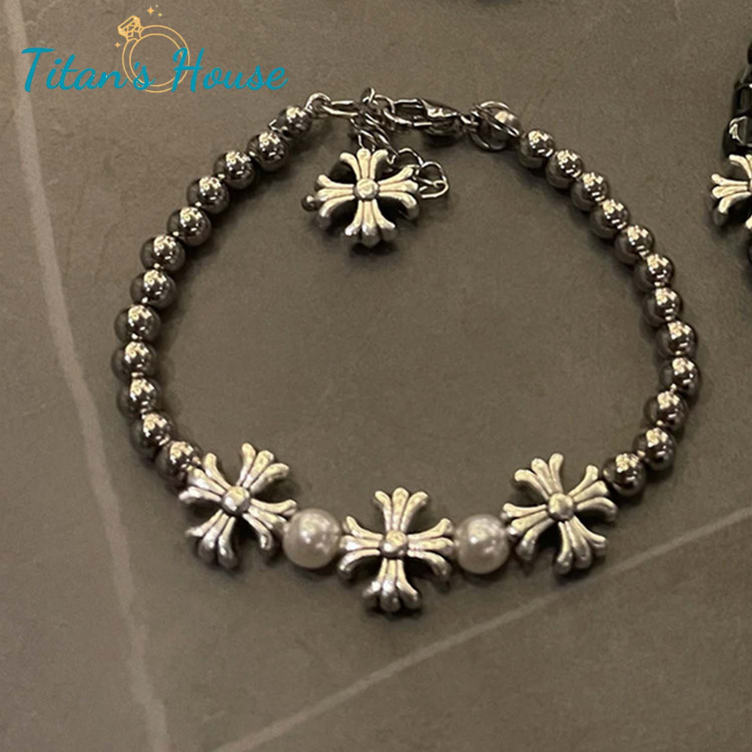 Lắc tay nam thép Titan khối tròn kết hợp ngọc ốc - Titan's House - LT011T