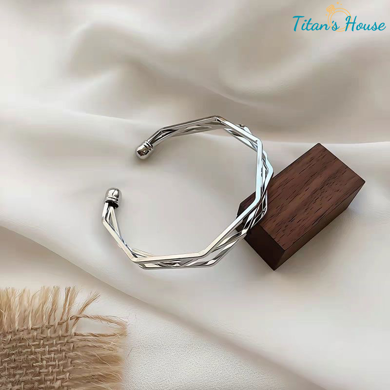 Vòng tay hình học năm lớp không đều - Titan's House - VT002T