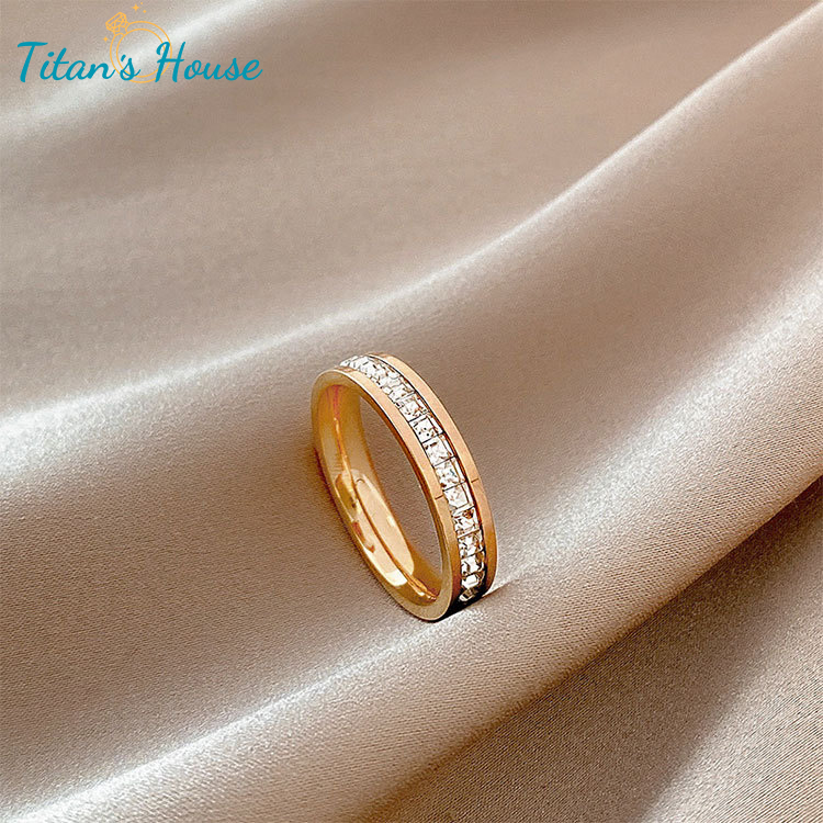 Nhẫn lùa đá Zircon đơn chất liệu Titan - Titan's House - N007T