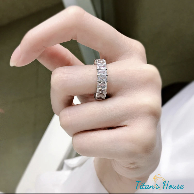 Nhẫn Unisex đá Zircon lùa màu trắng - Titan's House - N014T