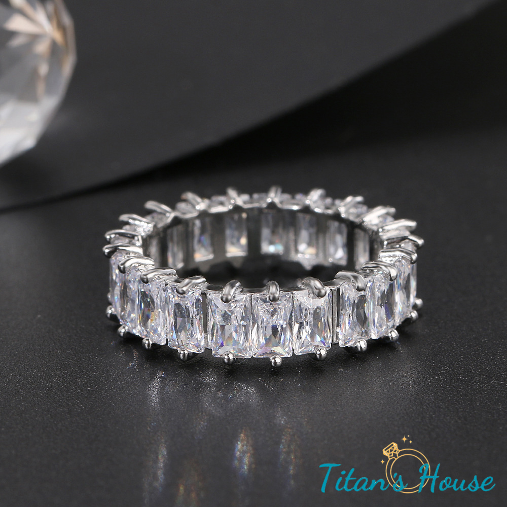 Nhẫn Unisex đá Zircon lùa màu trắng - Titan's House - N014T