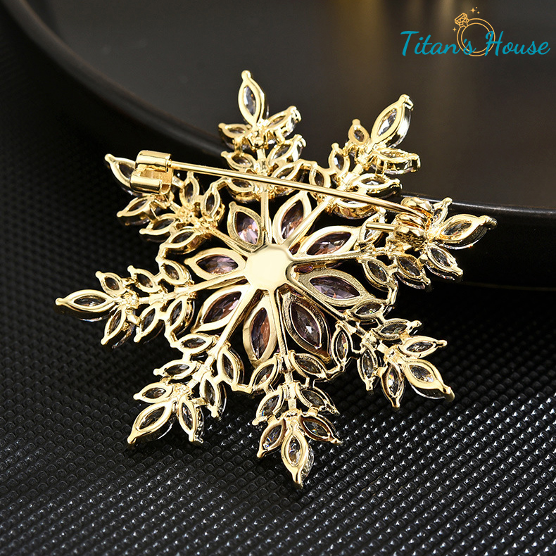 Trâm cài áo full đá Zircon bông tuyết cách điệu cao cấp - Titan's House - TC026T
